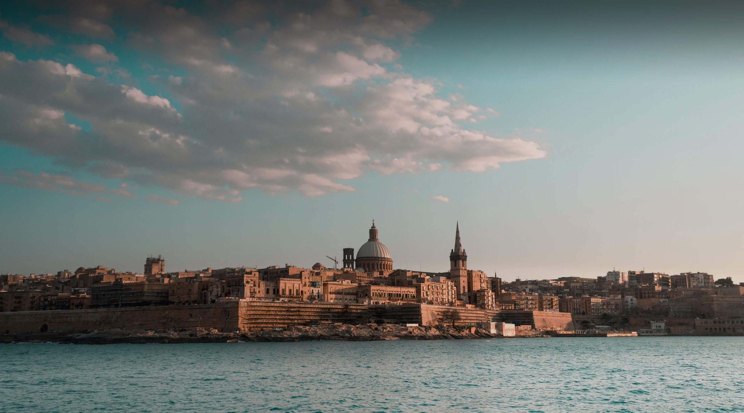 Last ned det beste VPN-et for Malta i 2025